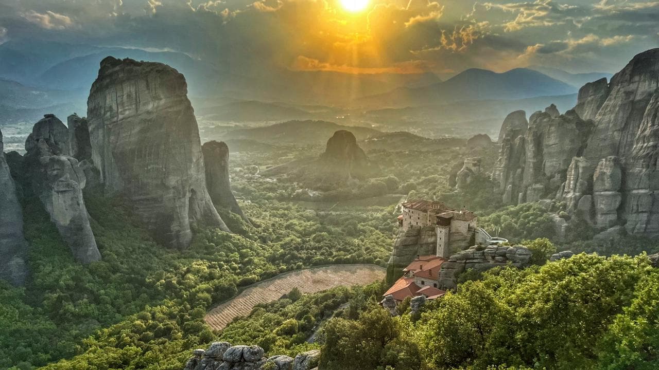 Diana Lux Travel
